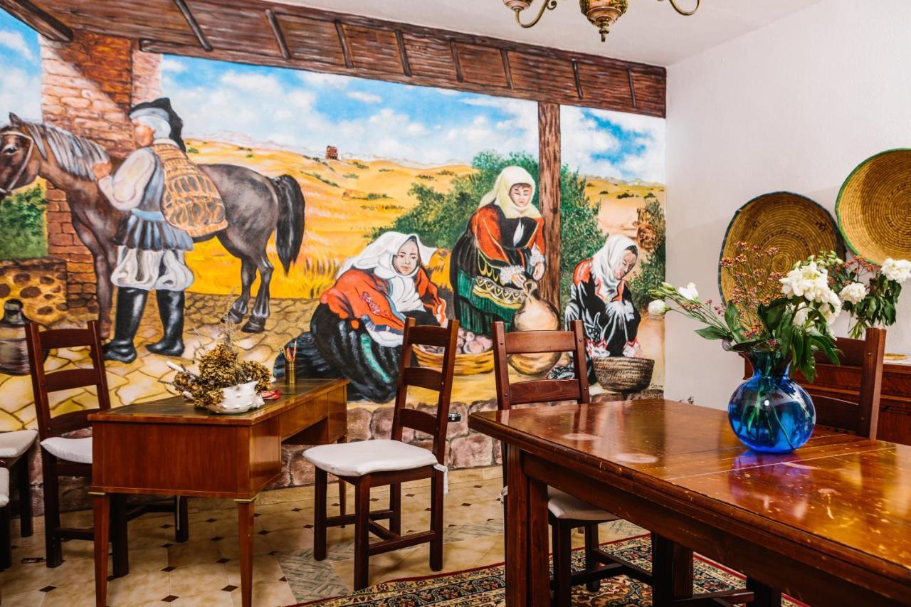 Borgo Lu Puleu Hotel Perfugas Buitenkant foto