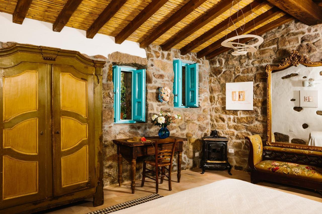 Borgo Lu Puleu Hotel Perfugas Buitenkant foto