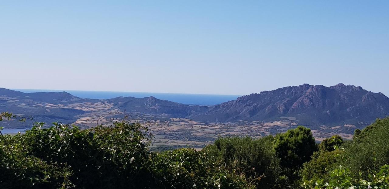 Borgo Lu Puleu Hotel Perfugas Buitenkant foto